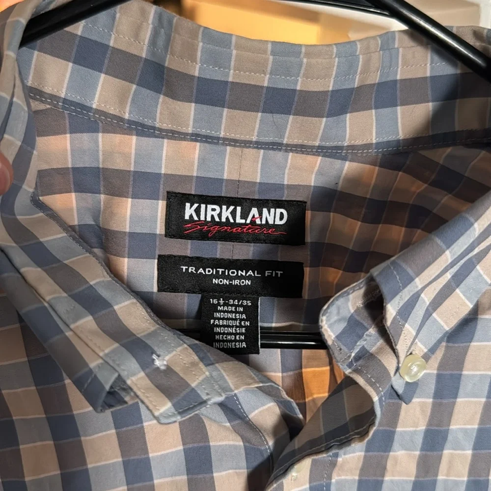 Men’s Button-up - Picture 3 of 6